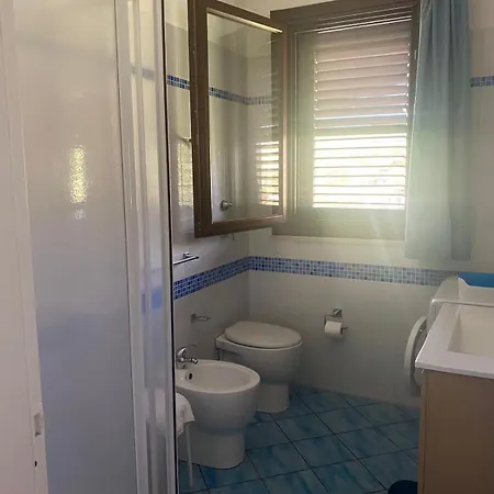 Holiday home Casa Vacanze Lido Burrone *